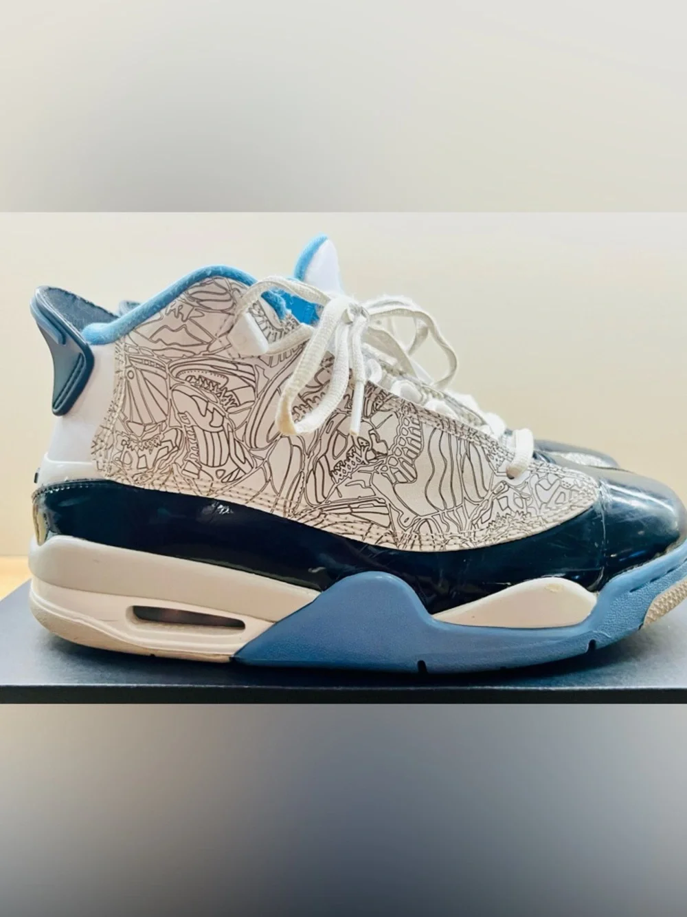 Nike Air Jordan Retro Dub Zero Legend Blue Laser Print Sneakers - Size 5.5 Youth